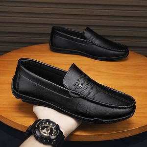 Vit svarta läder män casual skor lyx varumärke formell klänning designer loafers andas glid på körning 240223