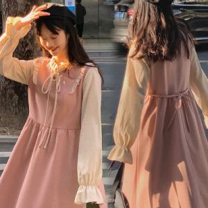 Sukienki 2022 Spring Koreańska sukienka macierzyńska Słodka potargana stojak kołnierz długi flary rękaw w ciąży