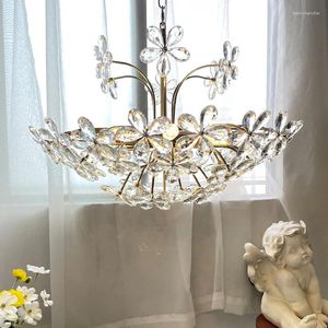 Pendant Lamps French Style Light Luxury Creative Living Room Chandelier Bedroom El Retro Petal Crystal Designer Romantic Decorative Lamp