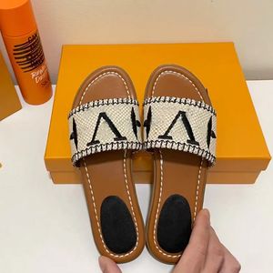 Embroider Flat Slippers Sandals Beach Slide Women Sandal Fashion Luxury Flip Flop Letter Slipper For Women Summer Ladies Designer Slides