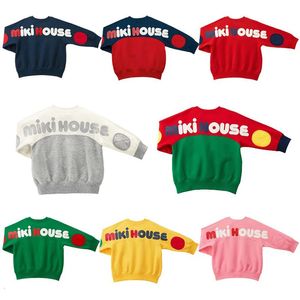 Barns pullover hoodies pojkar och flickor tröjor brev tröja långärmad luvtröja barn undertröja topp baby pojke kläder 240301