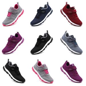 2024 Yaz Koşu Ayakkabı Tasarımcısı Kadınlar Moda Spor Ayakkabı Beyaz Siyah Mavi Kırmızı Konforlu Mesh Yüzey-035 Kadın Açık Hava Spor Eğitmenleri Gai Sneaker Ayakkabıları