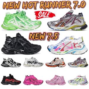 Designer Women Men Outdoor Shoes Paris Runner 7.0 7.5 Transmit Sense Trainers Black White Pink Blue Graffiti Deconstruction Sneakers Jogging Hiking 7 Sneakers