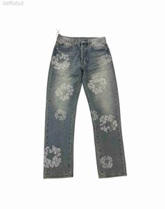 Dżinsy męskie dżinsy dżins jean chude spodnie Man Bell-Bottoms Rhinestone Slim Pants Hip Hop Street 240305