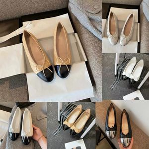 Designerska płaska sukienka Buty Paris Black Ballet Flats Buty Kobiety Spring Quested Skórzany poślizg na balerinie luksusowe diamentowe damki palec