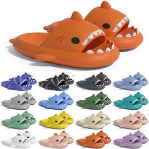 Gratis fraktdesigner Shark Slides One Sandal Slipper för män Kvinnor Gai Sandals Pantoufle Mules Men Women Tisters Trainers Flip Flops Sandles Color15