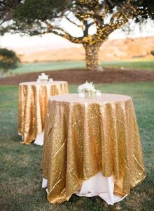 Great Gatsby Table Table Cloth Gold Decortations Round and Rectangle add Parkle with Sequins Cake Table Idea Idea Masquerade Birthday9320873