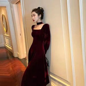 Dress 2023Sexy Dress Women French Vintage Square Collar Waist Office Lady Wine Red Golden Velvet Autumn WinterParty Female Clothing