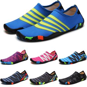 Water Shoes Water Shoes Women Men Slip On Beach Wading Barefoot Quick Dry Swimming Shoes Breathable Light Sport Sneakers Unisex 35-46 GAI-40