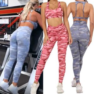 Tute da donna 2024 reggiseno sportivo mimetico anti squat vita alta a V e set da yoga esercizio fitness palestra pantaloni da yoga set da donna per attività di corsa J240305