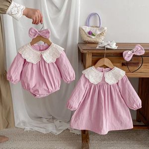 Kız Elbiseler 2024 Bebek Kızlar Güzel Pamuk Elbise/Romper Bow Meapear Kardeş Tatlı Dantel Yaka Giyin Prenses Giysileri Çocuk Vestido