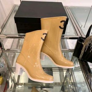 Designer luksusowe buty deszczowe Lady Coco Booties But gumowe buty na obcasie damskie buty deszczowe grube obcasowe gęste buty kostki damskie gumowe buty 2 kolory