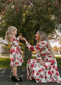 Family Matching Outfits Girls Flowers Printed Long Sleeve Dress Mother Rose Big Hem Dresses Mommy and Me Match Clothing A74113271849