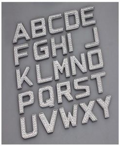 FAI DA TE Di Lusso Di Cristallo Del Diamante Del Metallo Numeri Lettere 3D Adesivi Per Auto Decorazione Accessori Forbmw Vw Golf 4 5 685997592960373