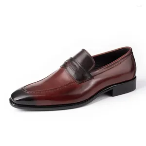 Elbise ayakkabıları rahat erkekler gerçek deri kayma moda lüks el yapımı iş resmi ayakkabı şarap kırmızı