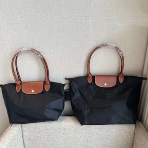 Nuova borsa a tracolla in nylon di design con gnocchi, borsa impermeabile da donna, borsa da viaggio con una spalla, nuova borsa da viaggio