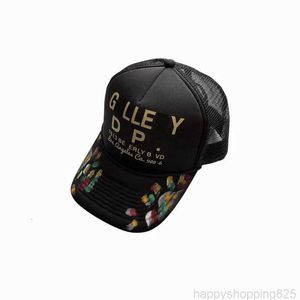 2023 Caps Gp Graffiti Hat swobodne litery Galeria zakrzywione dział Brim baseball Cap Męskie litery drukujące Hats0BKf