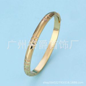 Hot Tiffay High Edition v Gold CNC Light Luxury and Simple Temperament Set with Diamonds Roman DigitalカップルTi Bracelet 07hh