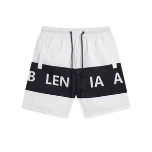 Pantaloncini Pantaloni Classico Design a griglia da uomo Pantaloncini firmati multi stile da uomo Casual Street Short Trasporto gratuito Pantaloncini da uomo Summer Beach Asia 878