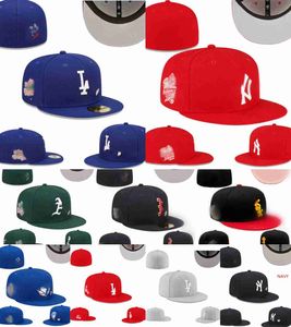 Monterade hattar snapbacks boll designer fit hatt broderi justerbar baseball bomull mössor alla lag utomhus sport hip hop stängd nät sälja mössa mössa storlek 7-8