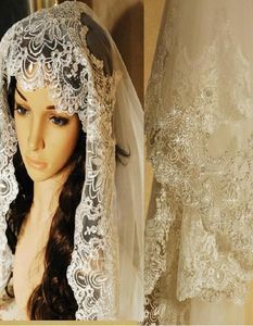 Nya lyxiga högkvalitativa 3m White Ivory Mantilla Long Cathedral Sequin Lace Bridal Wedding Veils With Crystal Rhinestone Accesso9653557