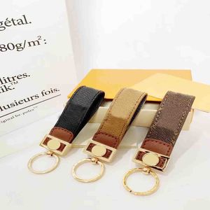 Luxury Keychain for Men Ring Holder Brand Designers Key Chain Gift Box Women Car Bag Keychains278o