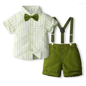 Conjuntos de roupas da criança crianças menino cavalheiro terno manga curta listrado botão para baixo laço camisa suspender shorts 2pcs outfits conjunto para meninos