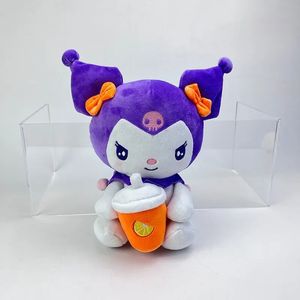 2024 Anime all'ingrosso carino tazza di tè al latte Kuromi peluche giochi per bambini compagni di gioco regalo di festa decorazione della stanza