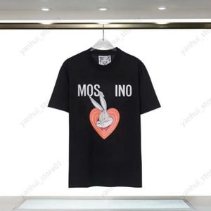 2024 Primavera / Verão Moschinoes Camiseta feminina Urso de pelúcia desenhado à mão esboço estampado solto encaixe unissex de manga curta camiseta puro algodão versão moderna yht