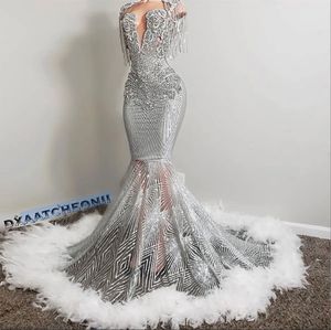 Işıltılı gümüş kristal denizkızı balo elbiseleri 2024 boncuklu payetli siyah kızlar gece elbise ile tüylü parti elbiseli cüppeler de soiree kadın vestido noche