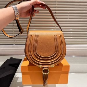 Frau Sattel Umhängetaschen Umhängetasche Designer Tasche Luxus Sättel Vintage Mini Cross Body Dame Geldbörsen Leder Buchstaben 2024