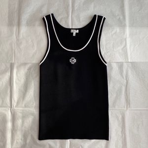 Designer-Tanktops für Damen. Bestickte Camisole-Weste mit gestrickter, elastischer Passform zum Abnehmen und Tragen im Freien