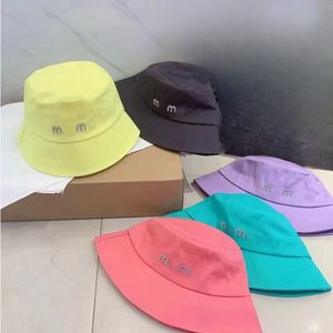 Кепка Дизайнерская шляпа-ведро Женские уличные солнцезащитные шляпы Роскошные модные мужские повседневные шляпы с широкими полями