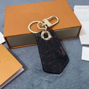 Designer Schild Schlüsselanhänger Schlüsselanhänger Ringhalter Markendesigner Schlüsselanhänger für Porte Clef Geschenk Männer Frauen Auto Tasche Anhänger Zubehör Keine Box