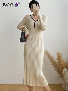 Осень-зима трикотажные платья с v-образным вырезом и длинными рукавами, корейская мода, тонкий мягкий свитер, повседневная уличная одежда, женское платье 240304