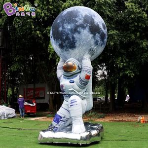 Großhandel Originaldesign 8mH (26ft) mit Gebläse Werbung aufblasbare Astronautenmondmodelle luftgeblasene Cartoon-Weltraumplaneten für Party-Event-Dekoration Spielzeug Sport