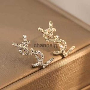 Stud Stud Letter Wang Atmospheric Earrings Cool Korea New Simple Personality Ins Online Celebrity Ear Jewelry J 240306