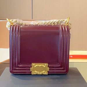 Lyxvarumärke Mums paket Kvinnor Luxury Handväska Fashion Crossbody Designer Shoulder Bag Retro Chain Bag Mini Flip Bag Cover Box
