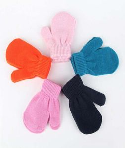 Winter new baby full finger gloves 5 kinds of color glove knitting warm soft gloves for boys and girls children Winte gloves whole2820860