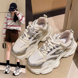 New Hongkai Dad Womens 2024 Instagram Korean Edition Breathable and Versatile Thick Sole Casual Sports Shoes Children 27520