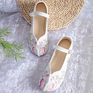 2024 Old Beijing Cloth Shoes Spring New Network Red Ancient Style Embroidered Shallow Mouth Breathable Versatile Casual Shoes Embroidered Shoes