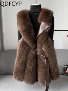 Fur New Womens Coats Autumn Winter 2023 Faux Fox Hair Fashion Elegant Sleeveless Vneck Thickened Tops Vintage Women's Leather Vest