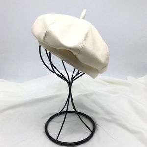 Novas senhoras fascinante preto branco quente inverno chapéu chique couro francês boina mostrar moda dupla camada feminina boina gorros boné 201272d