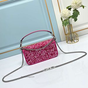 Sacos Valenteno Novo Saco Moda Senhora 2024 Clássico Bling Noite Bolsa Diamante Fivela Magnética Corrente Mini Cristal Bolsa Único Ombro CrossbodyL9VZ L9VZ