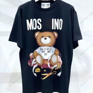 2024 Spring/Summer Moschinoes Women T Shirt Teddy Bear Ręcznie narysowany szkic nadruk luźne dopasowanie koszulki z krótkim rękawem unisex z krótkim rękawem