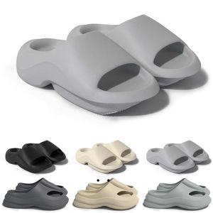 Popular Popular Designer Q3 Slides Sandália Sliders Sliders para Homens Mulheres Sandálias GAI Pantoufle Mules Homens Mulheres Chinelos Treinadores Flip Flops Sandles Color6