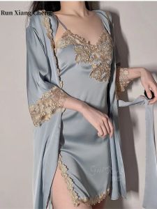 Klänningar 2022 Fall New Pamas Women's Sexy Deep V Satin Silky Gown Thin Style Plus Size Suspender Bathrobe Home Wear Set Night Dress
