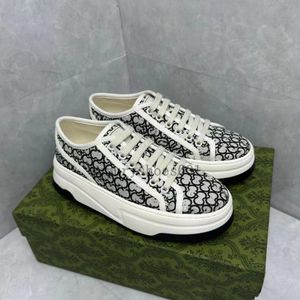 Novo marfim e lona preta jacquard tênis homens mulheres sapatos casuais de corte baixo 1977 alta carta de alta qualidade tênis bege ébano lona tênis sapato tecido 05