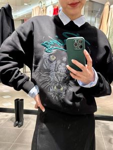 Kadın Hoodies Leopar Grafik Mektup Mektup Tişörtü Kadınlar Moda Günü Kazanımları Vintage Kadın Gevşek Sweatshirt 2024 Bahar Sonbahar