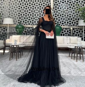 Saudi Arabia Black Evening Formal Dress for Women with Cape Tulle älskling En linje prom party klänningar med tågrock de soiree vestidos